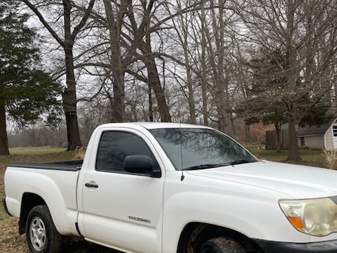 Used 2009 Toyota Tacoma 2WD Regular Cab image 4