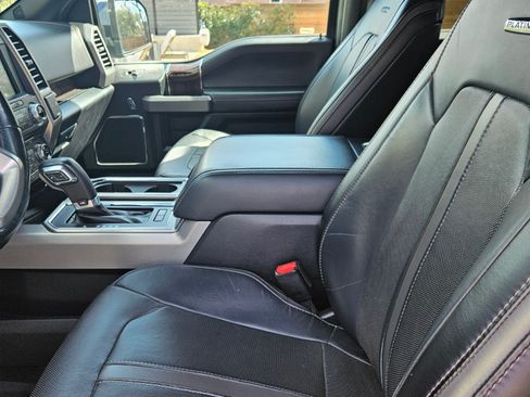 Used 2017 Ford F150 Platinum w/ Equipment Group 701A Luxury image 11