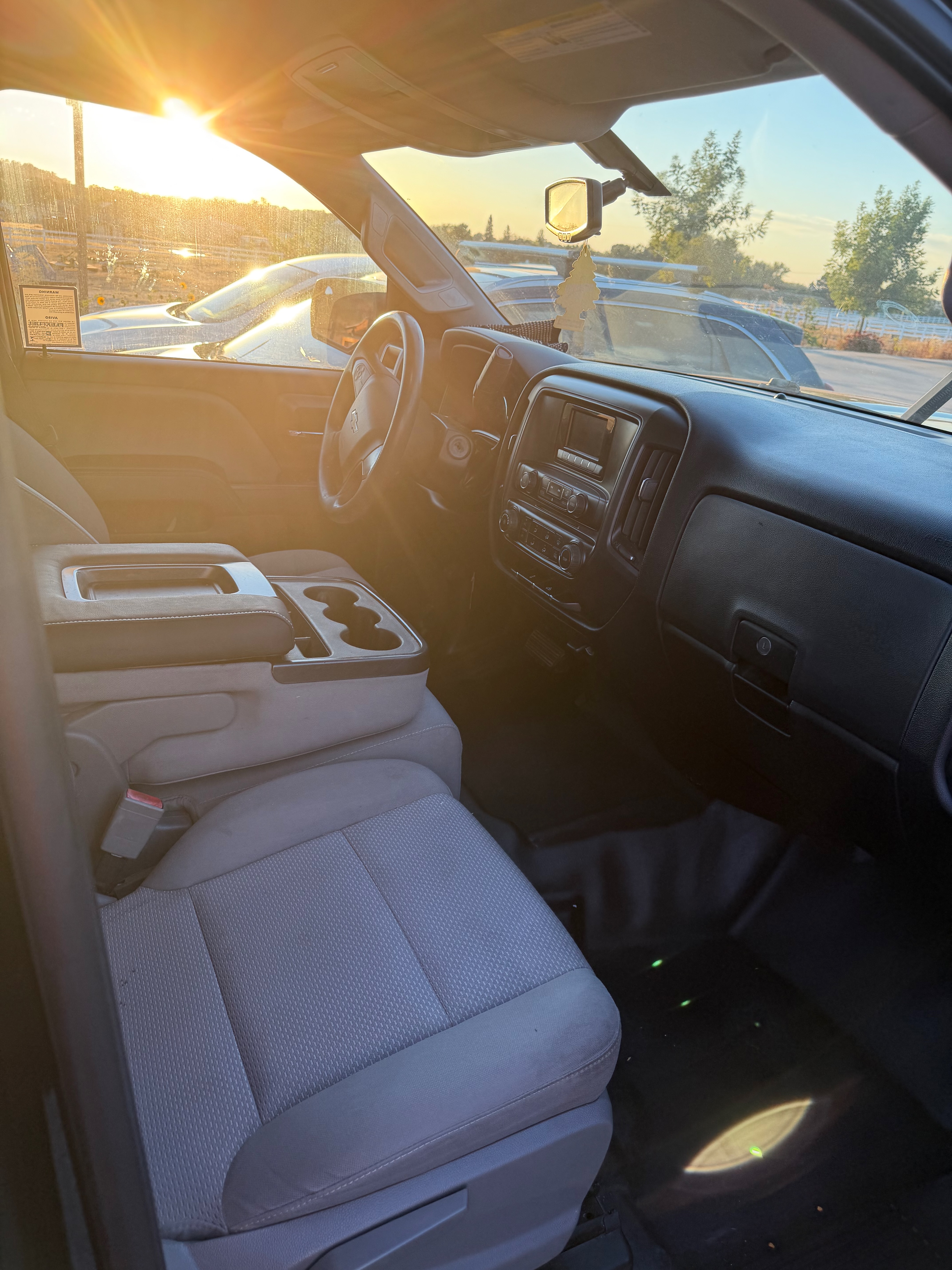 Used 2015 Chevrolet Silverado 1500 W/T RWD image 8