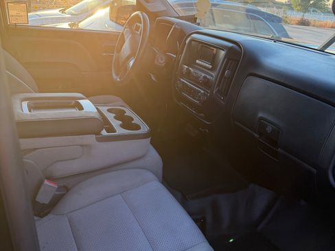 Used 2015 Chevrolet Silverado 1500 W/T RWD image 8