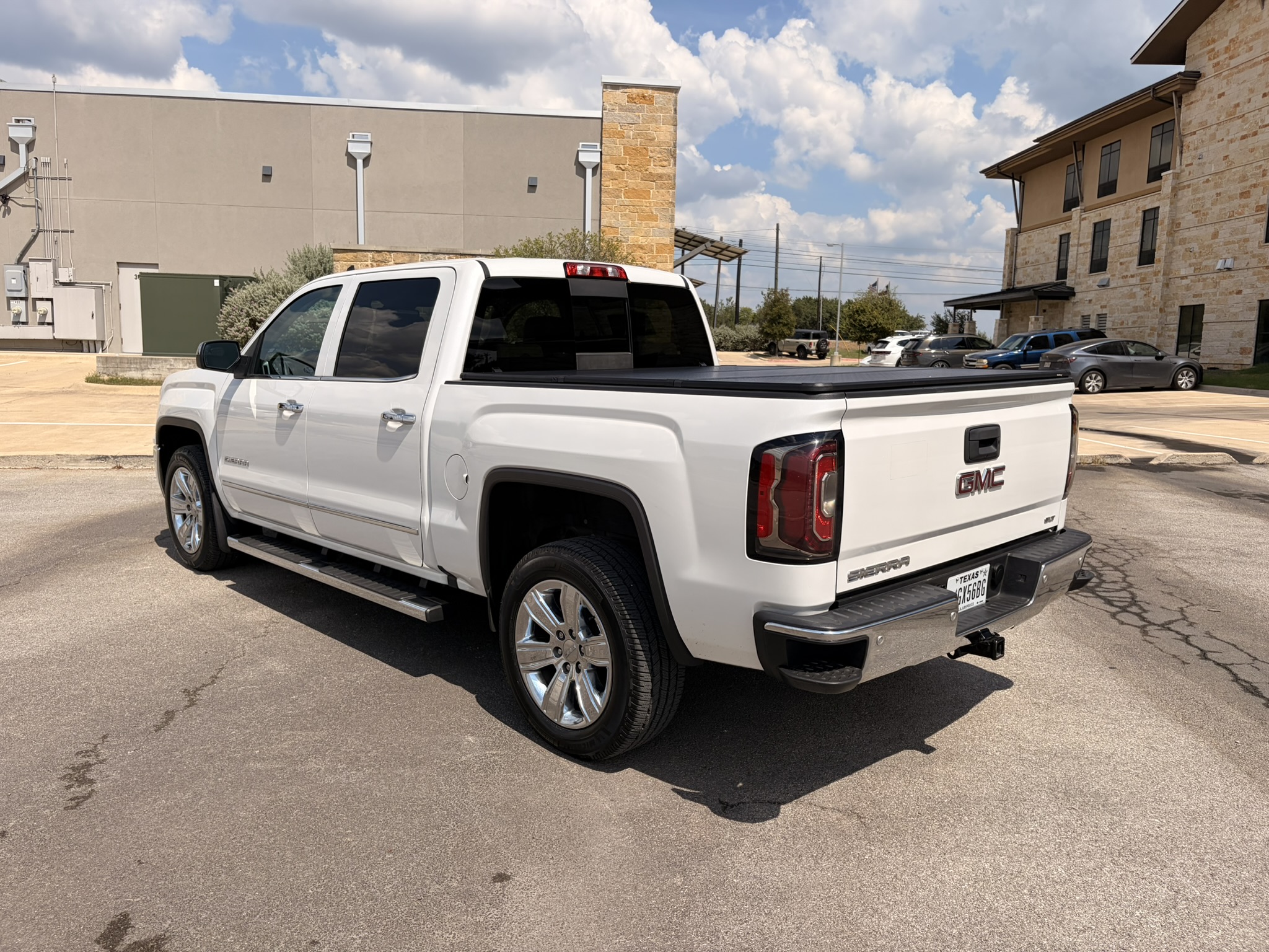 Used 2018 GMC Sierra 1500 SLT w/ Enhanced Driver Alert Package RWD image 23