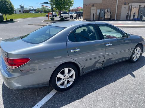 Used 2005 Lexus ES 330 FWD image 4
