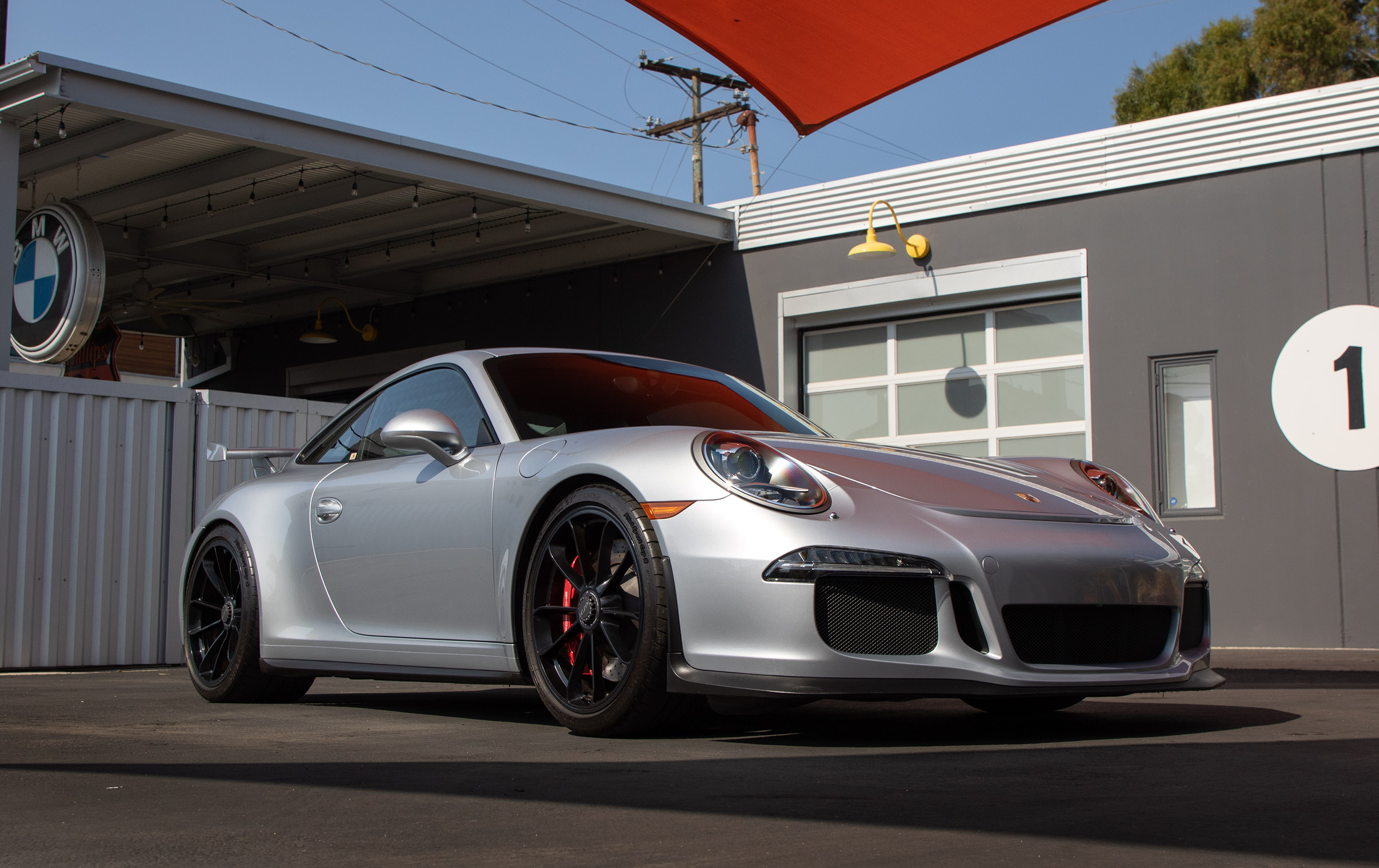 Used 2015 Porsche 911 GT3 RWD image 9