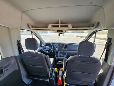 Used 2020 Ford Transit 350 XLT image 5