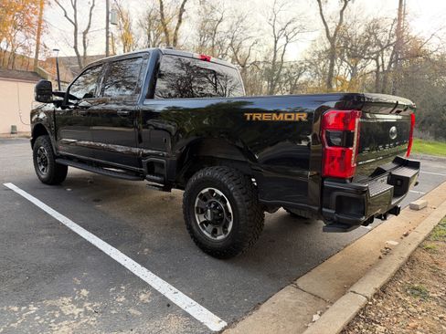 Used 2024 Ford F250 Lariat w/ Lariat Ultimate Package image 5