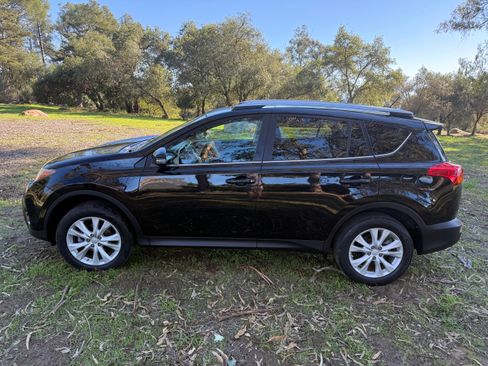 Used 2015 Toyota RAV4 Limited image 2
