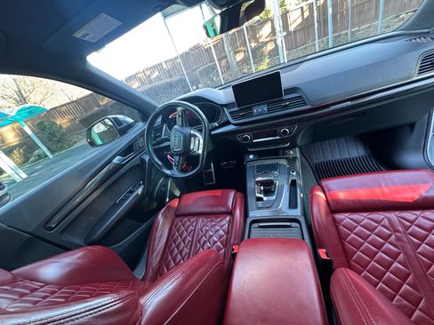 Used 2020 Audi SQ5 Premium Plus w/ Premium Plus Package image 12