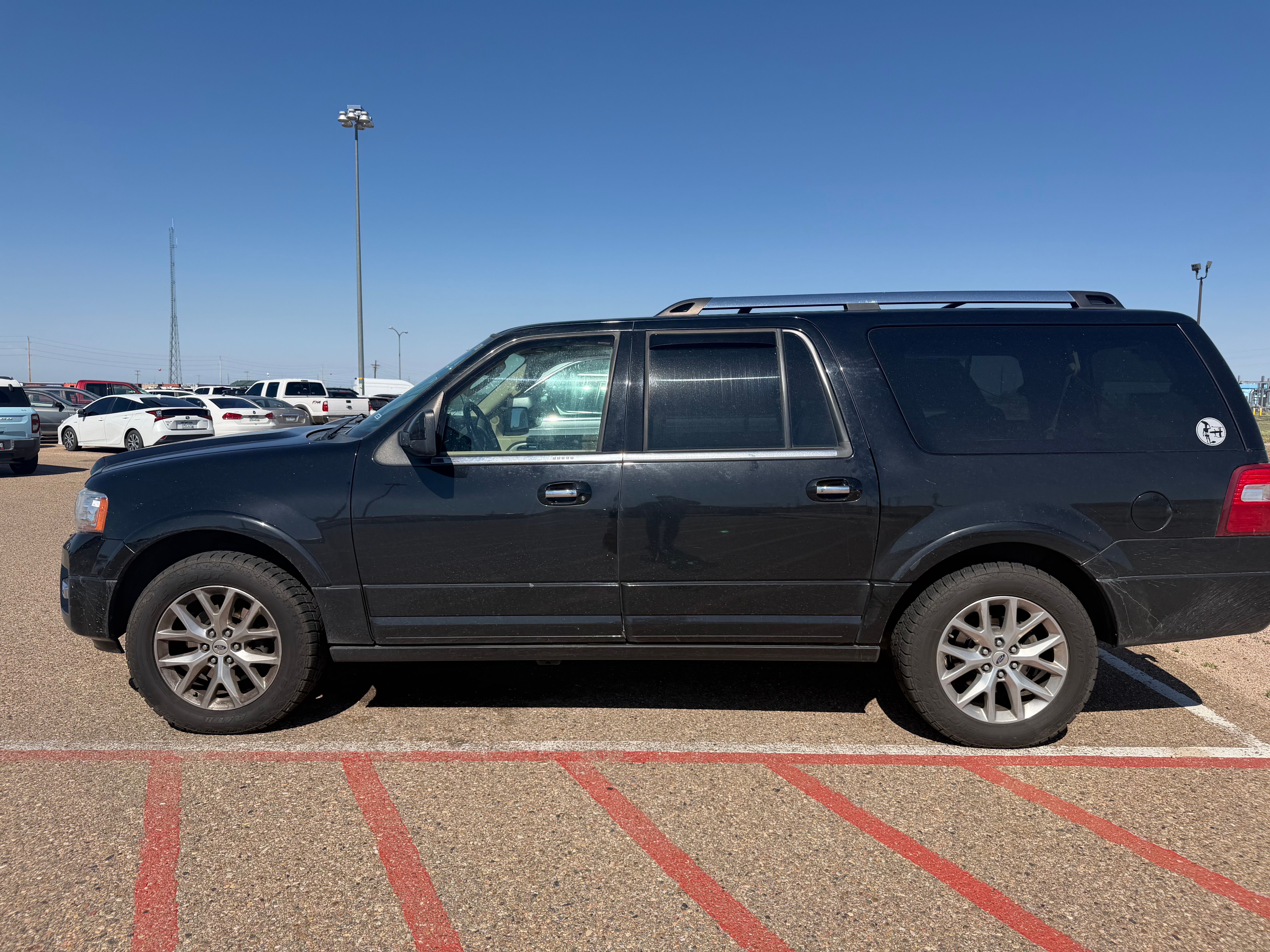 Used 2017 Ford Expedition EL Limited w/ Equipment Group 301A AWD/4WD image 1