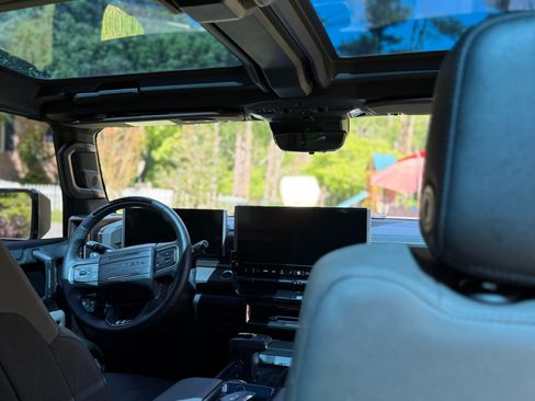 Used 2024 GMC Hummer EV 3X AWD/4WD image 13