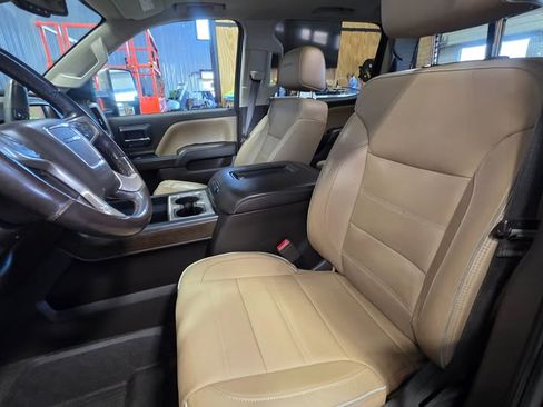 Used 2017 GMC Sierra 2500 Denali w/ Duramax Plus Package image 11