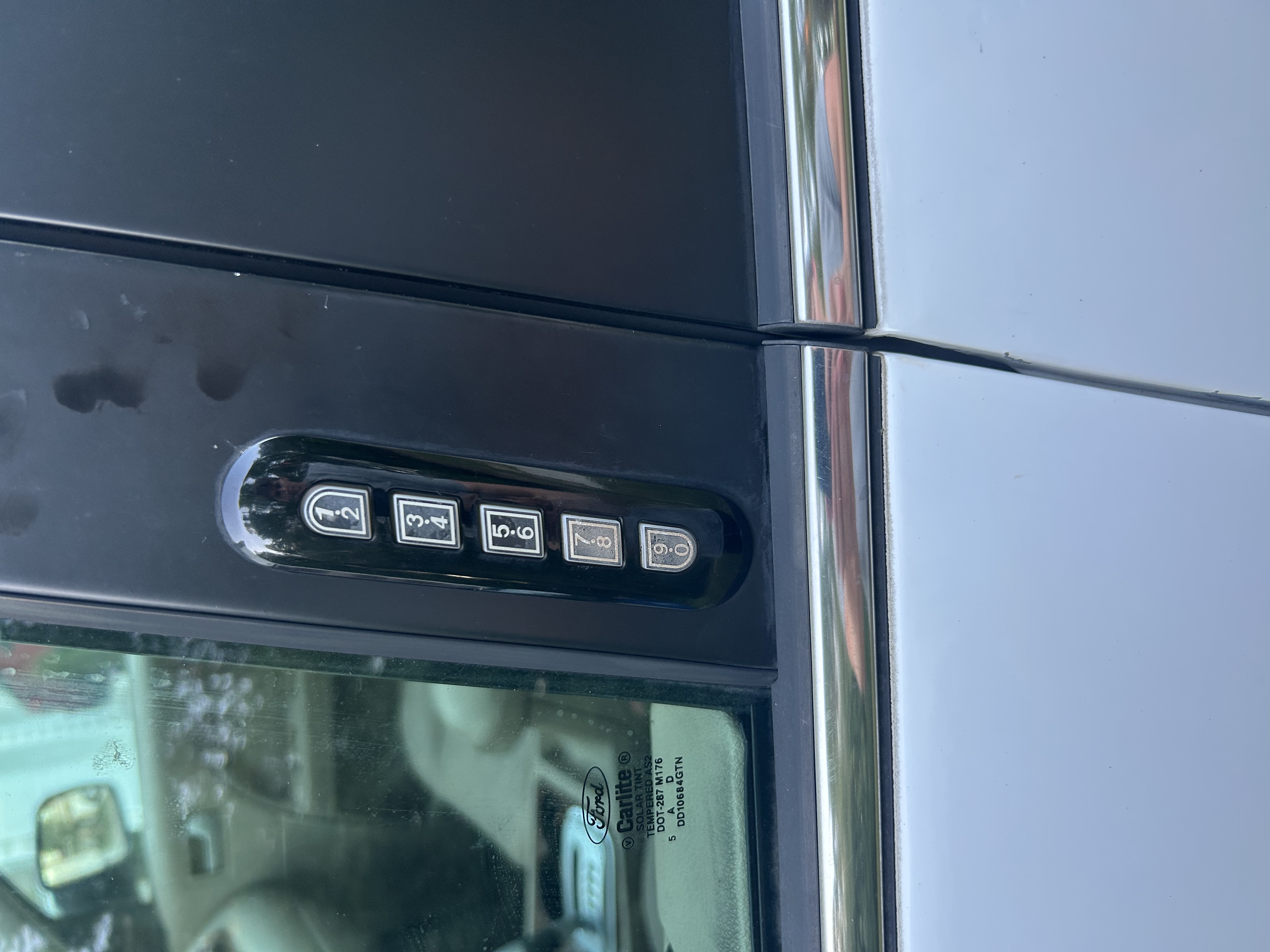 Used 2006 Ford Five Hundred Limited FWD image 18