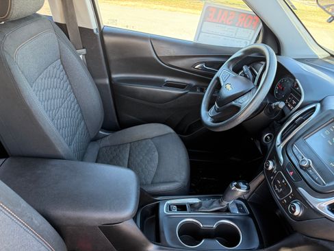 Used 2018 Chevrolet Equinox LT image 15