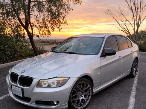 Used 2011 BMW 328i 328i Sedan 4D image 2