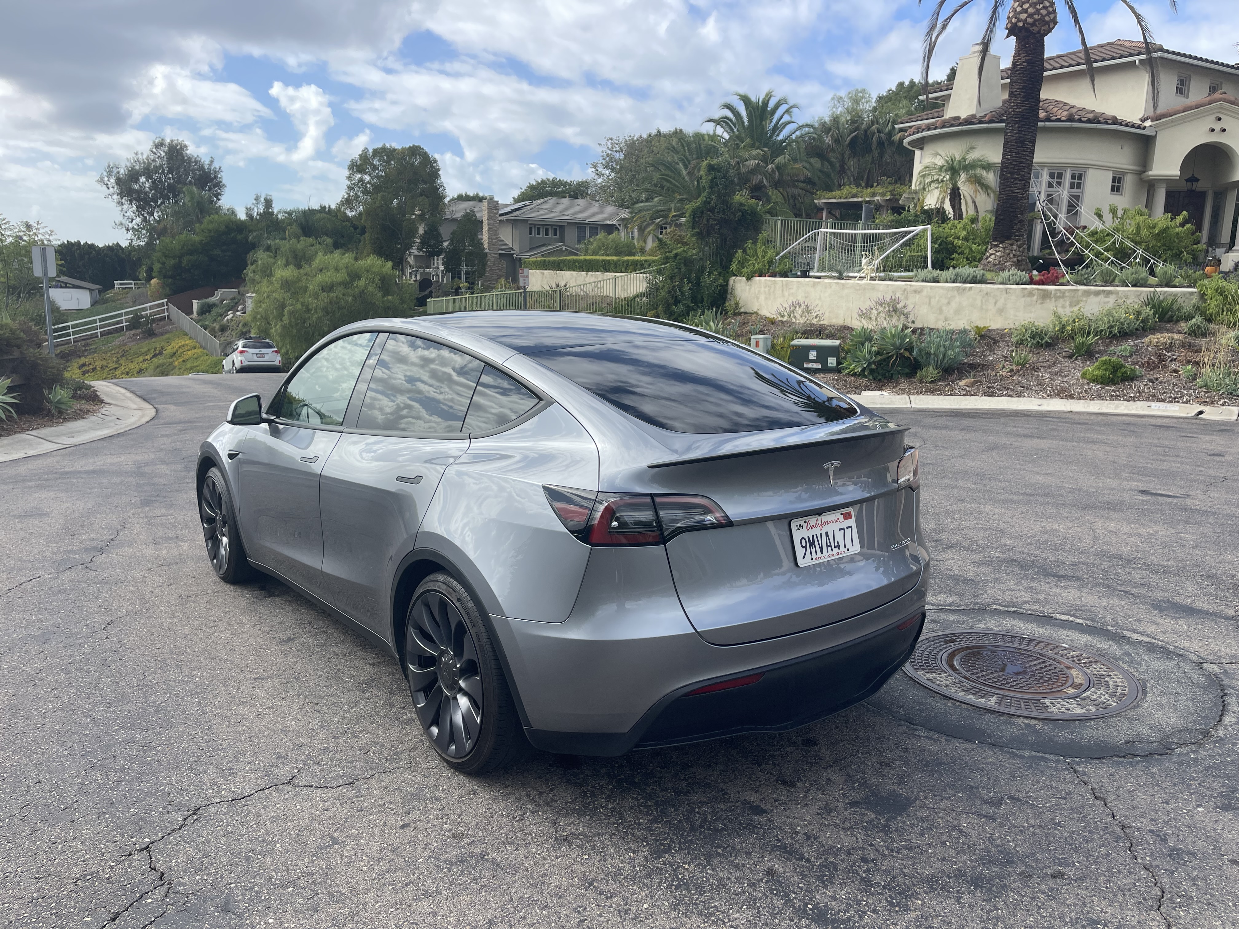 Used 2024 Tesla Model Y Performance AWD/4WD image 6
