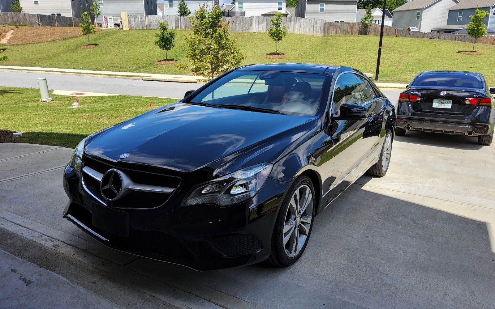 Used 2014 Mercedes-Benz E 350 4MATIC Coupe image 2