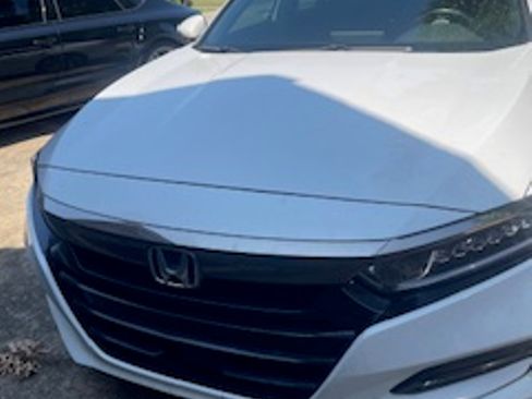 Used 2019 Honda Accord Sport image 4
