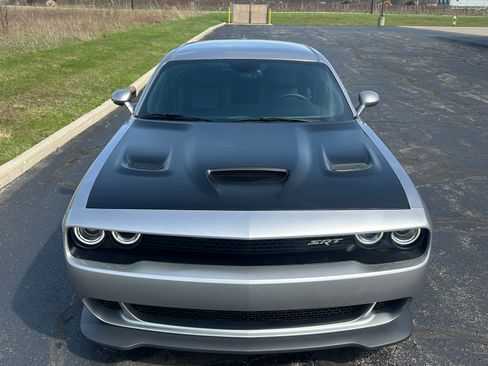 Used 2016 Dodge Challenger SRT Hellcat image 8