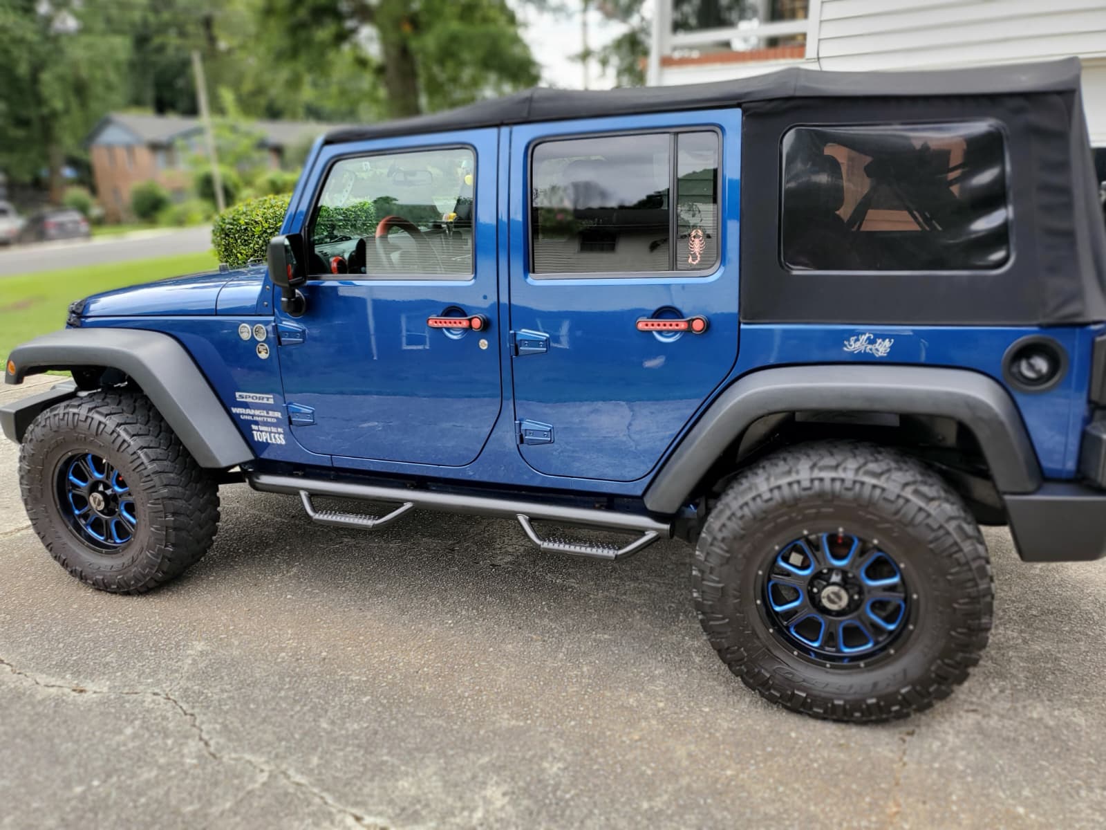 Used 2010 Jeep Wrangler Unlimited Sport AWD/4WD image 5
