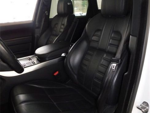 Used 2016 Land Rover Range Rover Sport HSE image 17