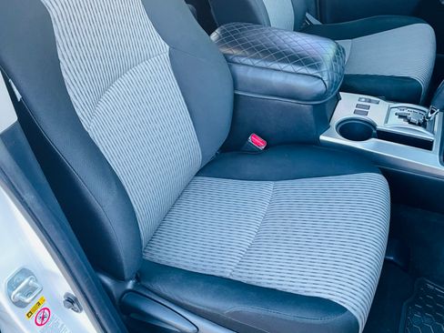 Used 2014 Toyota 4Runner SR5 image 16