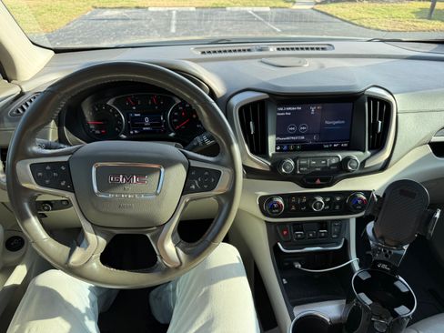 Used 2018 GMC Terrain Denali w/ Comfort Package image 11