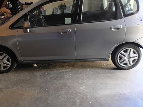 Used 2007 Honda Fit image 10