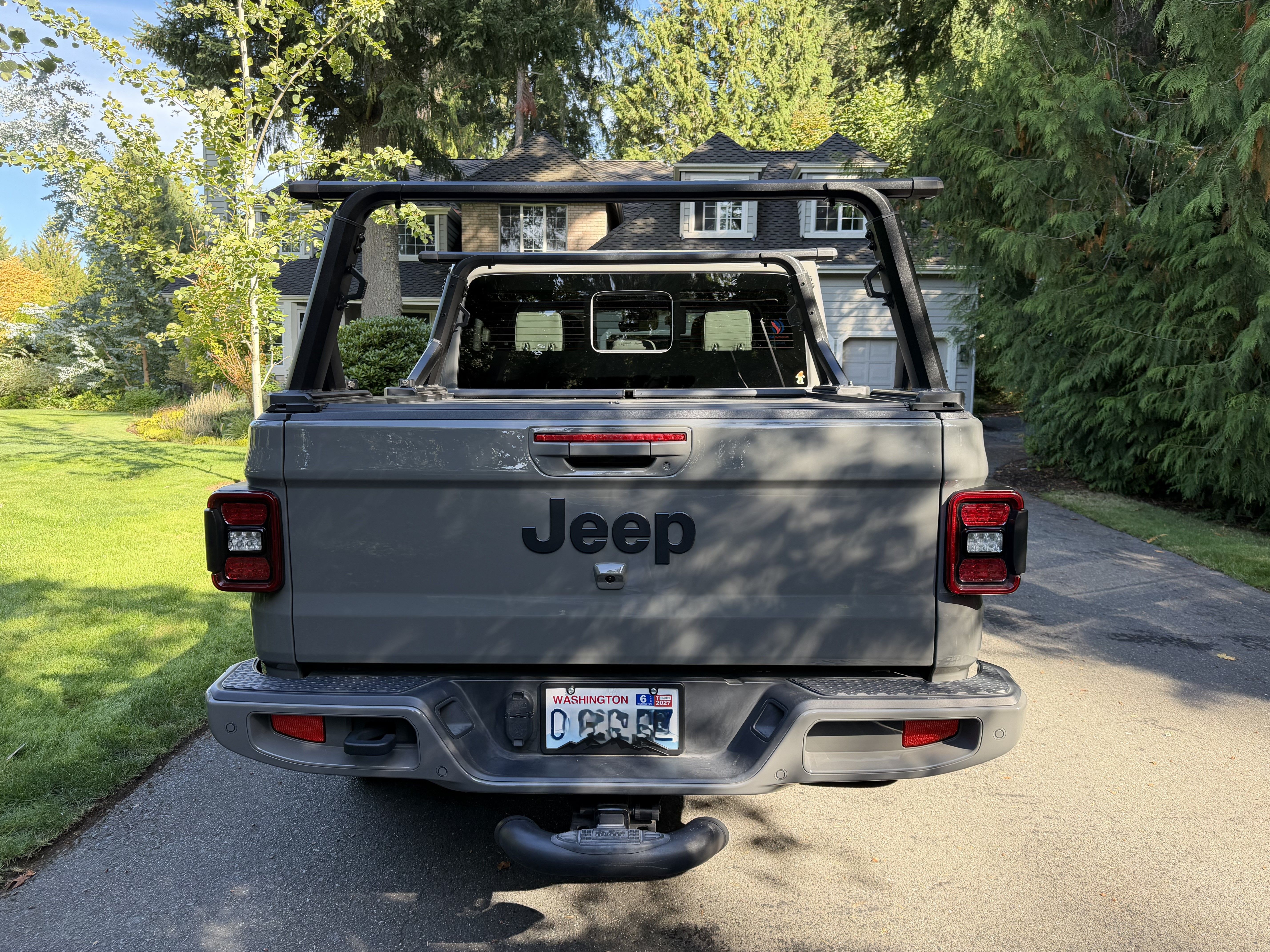 Used 2022 Jeep Gladiator Overland AWD/4WD image 8