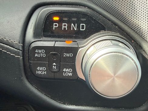 Used 2020 RAM 1500 Limited w/ Black Appearance Package image 15