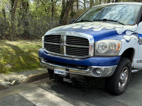Used 2008 Dodge Ram 2500 Truck SLT w/ Popular Equipment Group AWD/4WD image 5
