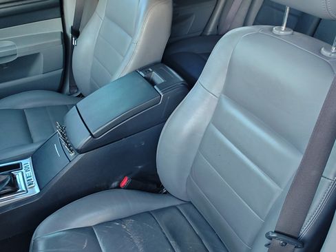 Used 2005 Dodge Magnum R/T w/ Convenience Group II image 16