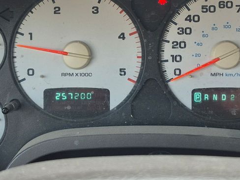 Used 2003 Dodge Ram 2500 Truck SLT image 12