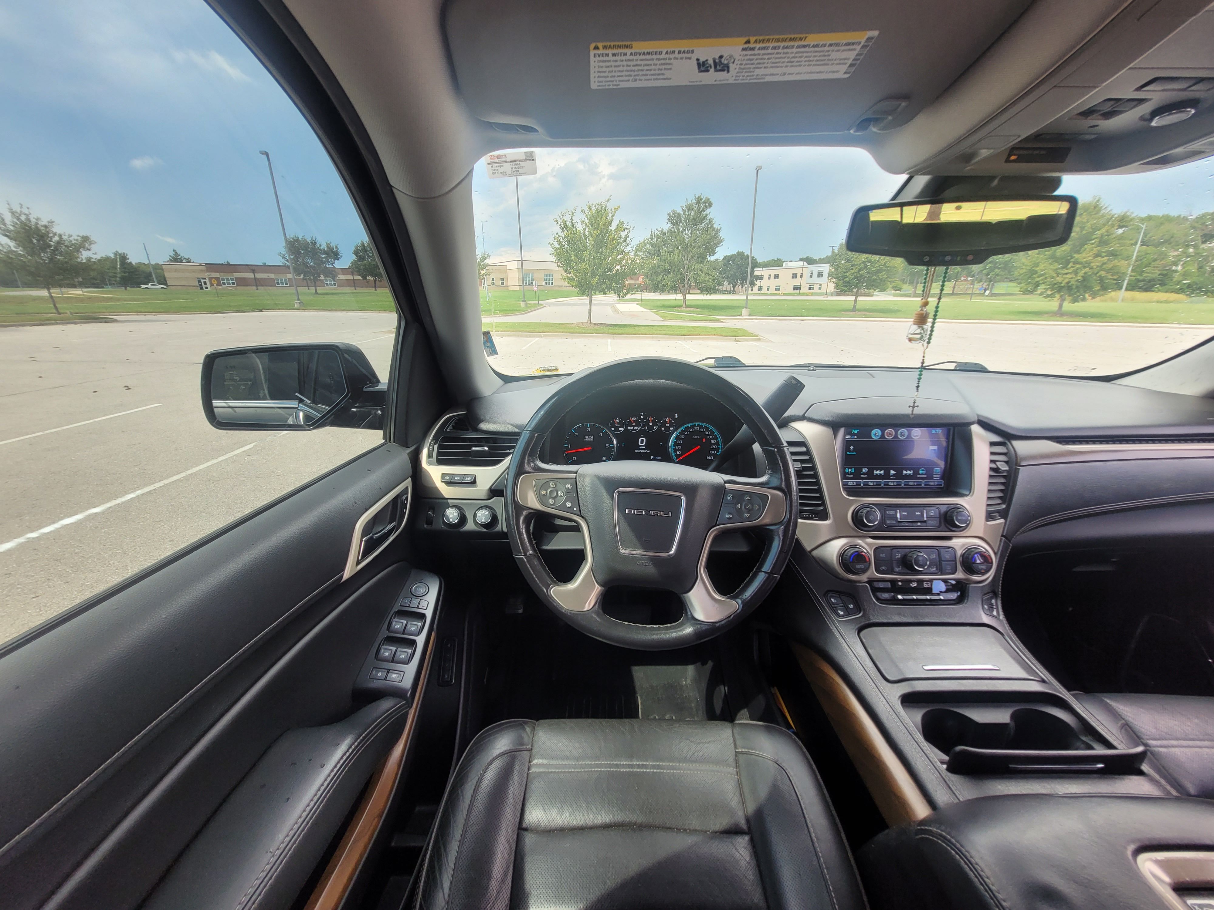 Used 2020 GMC Yukon XL Denali AWD/4WD image 14
