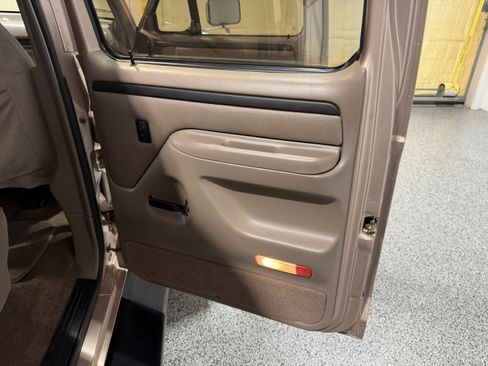 Used 1997 Ford F250 4x4 Crew Cab Heavy Duty image 23