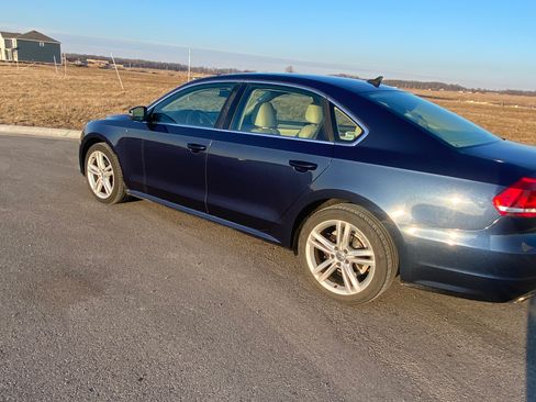 Used 2014 Volkswagen Passat 1.8T SE image 4