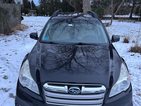 Used 2014 Subaru Outback 2.5i Premium image 13