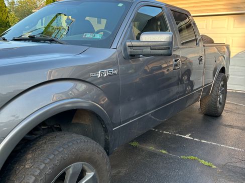 Used 2011 Ford F150 FX4 w/ FX Luxury Pkg AWD/4WD image 2