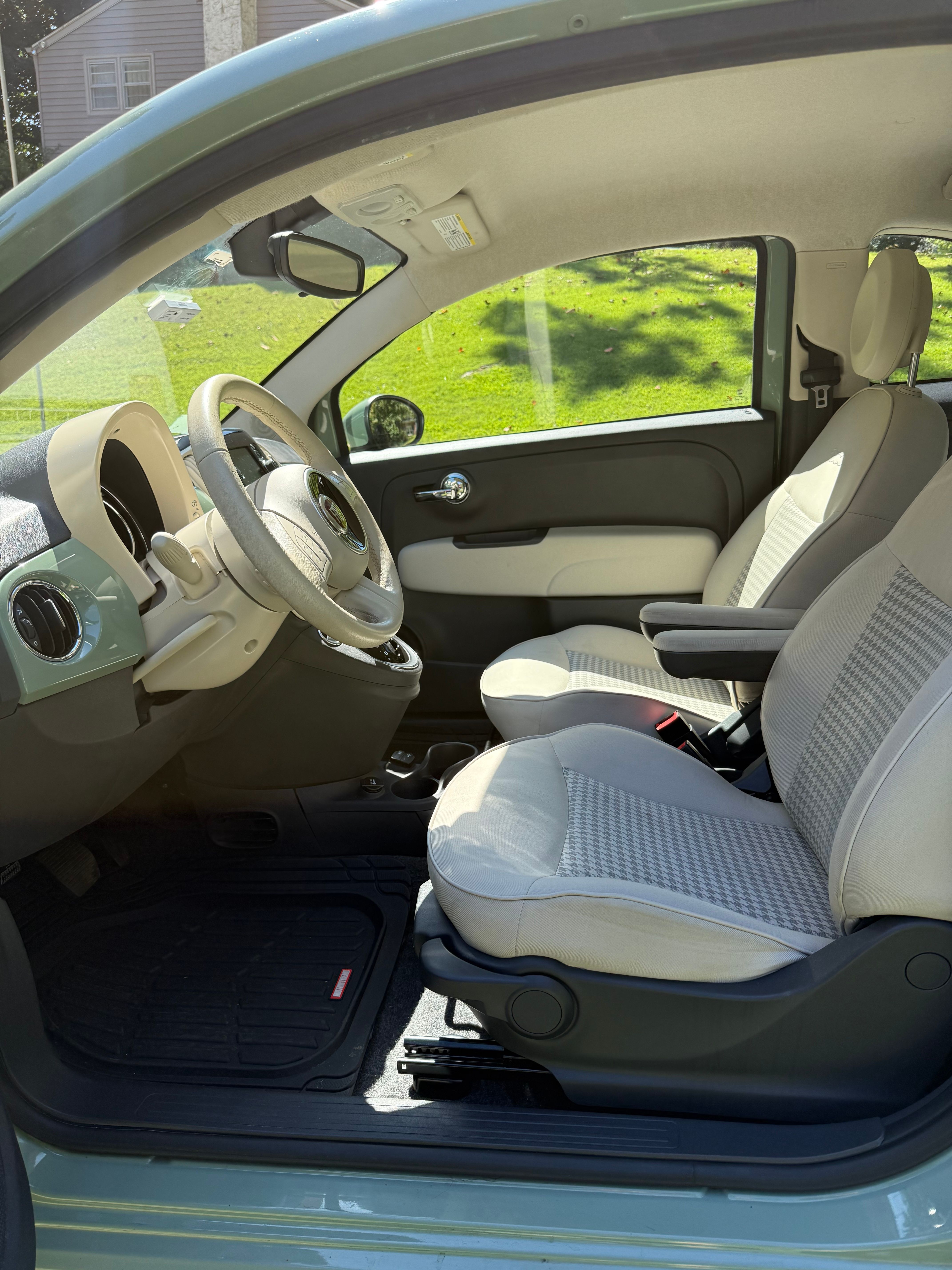 Used 2017 FIAT 500 Pop FWD image 23