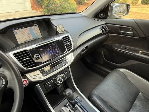 Used 2015 Honda Accord EX-L image 26