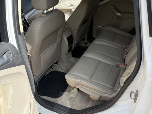 Used 2015 Ford C-MAX Energi SEL w/ Equipment Group 301A image 5