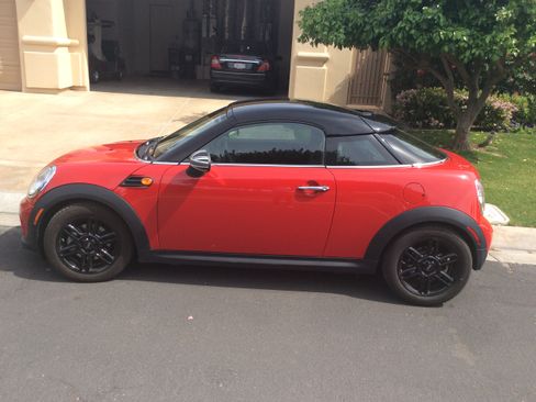 Used 2015 MINI Cooper Coupe Cooper Coupe 2D image 9