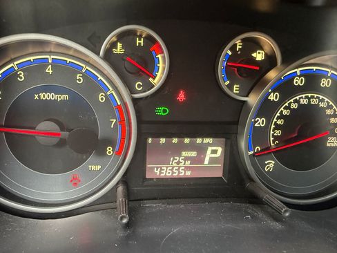 Used 2011 Suzuki SX4 Premium AWD/4WD image 8