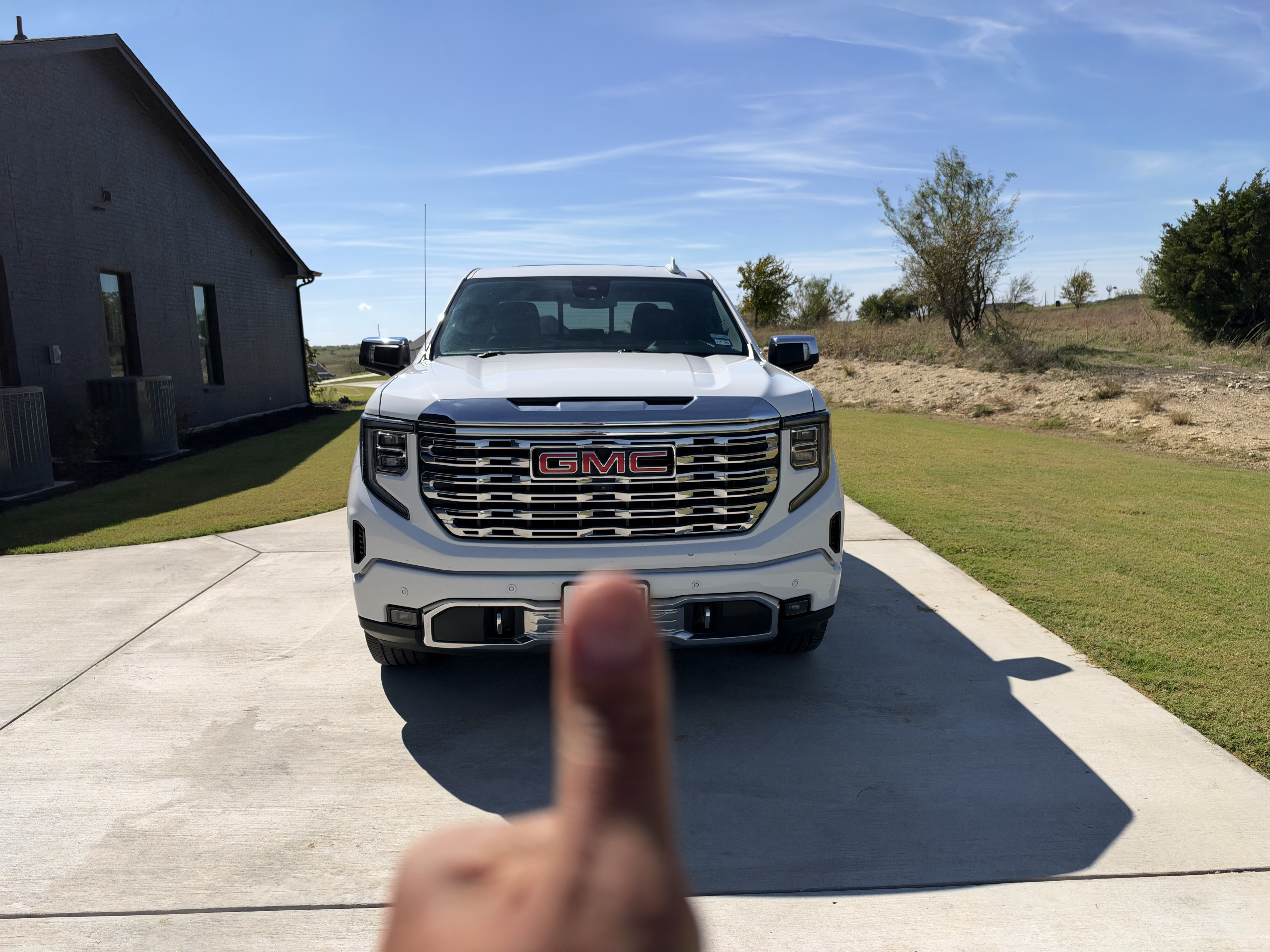 Used 2022 GMC Sierra 1500 Denali RWD image 5