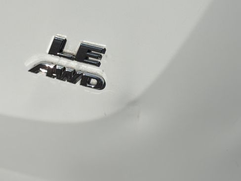 Used 2013 Toyota RAV4 LE image 19