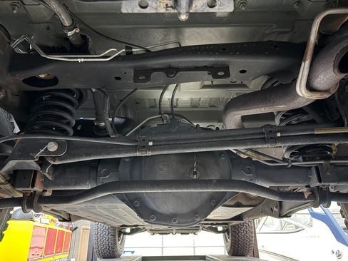 Used 2004 HUMMER H2 w/ Preferred Equipment Group AWD/4WD image 29
