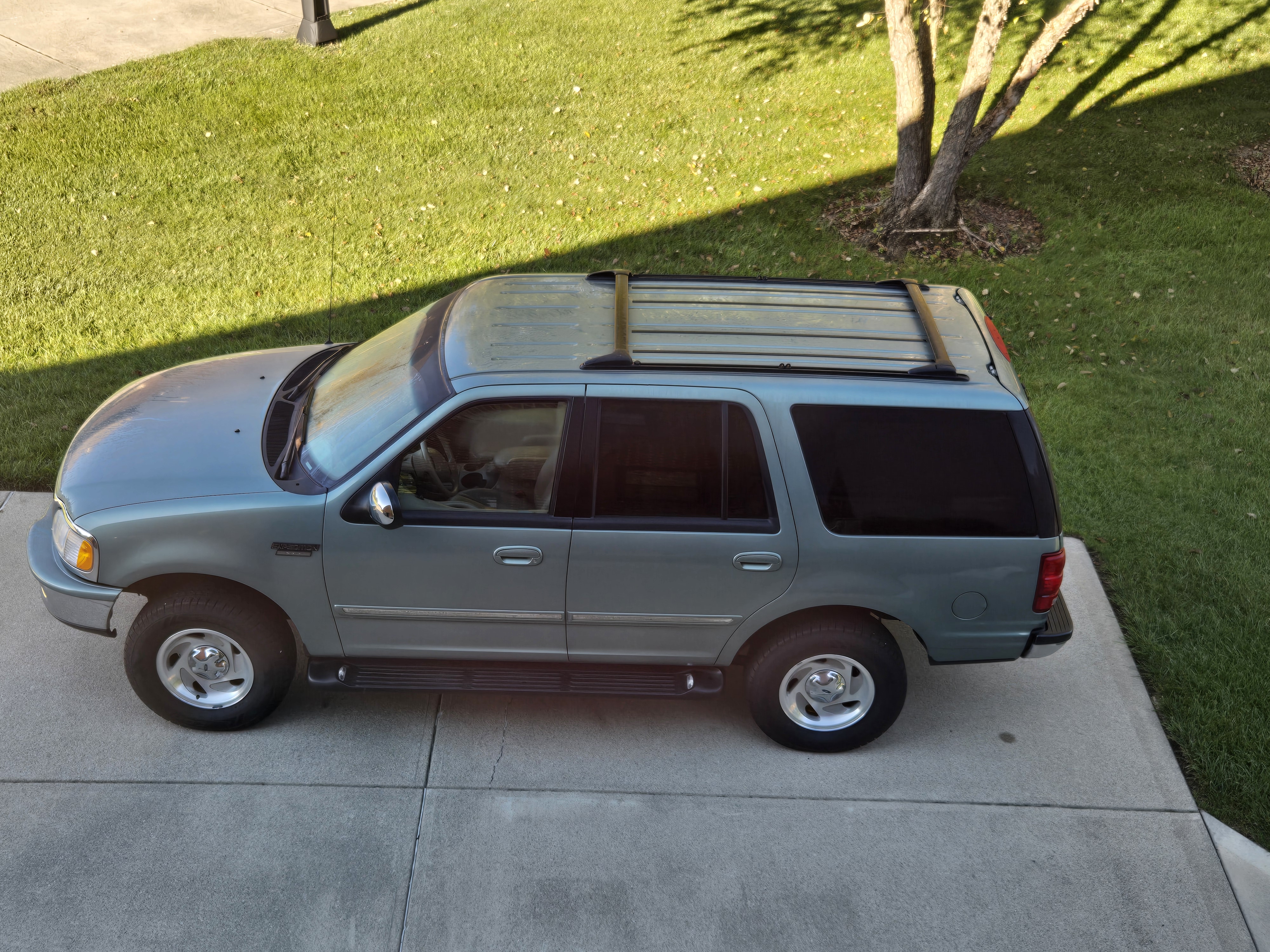 Used 1998 Ford Expedition 4WD image 6