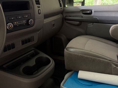 Used 2021 Nissan NV 3500 S RWD image 6
