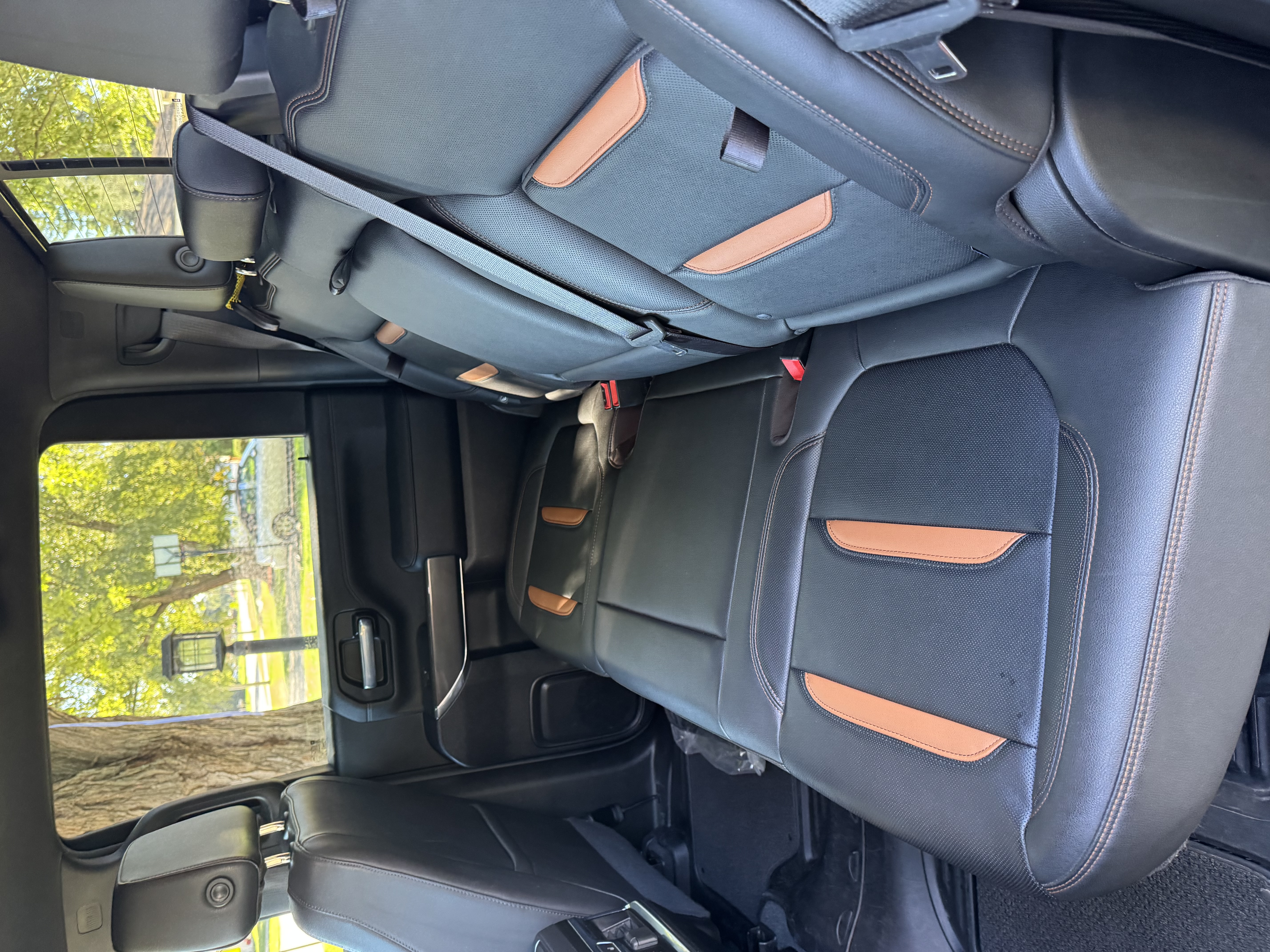 Used 2021 GMC Sierra 2500 AT4 w/ AT4 Premium Plus Package AWD/4WD image 10