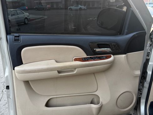 Used 2007 Chevrolet Tahoe LT w/ 1LT Special Edition image 13