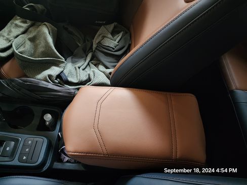 Used 2023 Ford Maverick Lariat w/ Lariat Luxury Package image 13