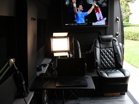 Used 2018 Mercedes-Benz Sprinter 3500 image 16